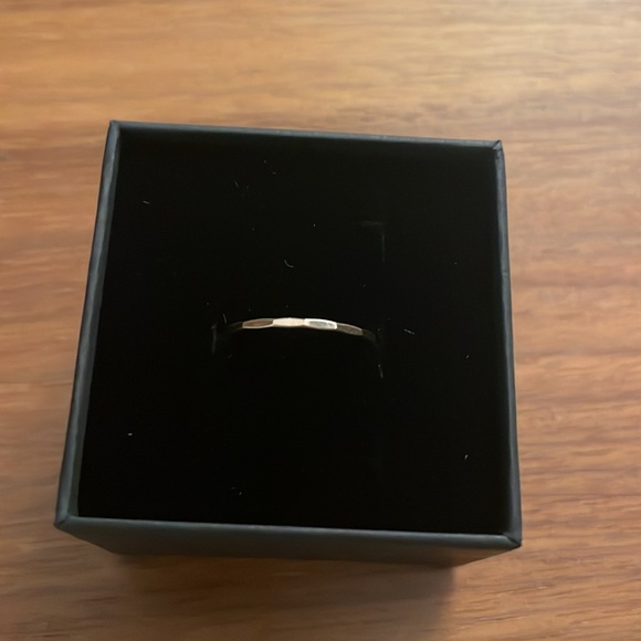 Catbird Classic Hammered Gold Ring, size 9 - Picture 2 of 10